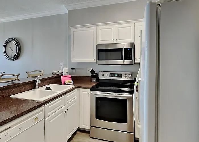 Apartment Island Royale Penthouse #405
