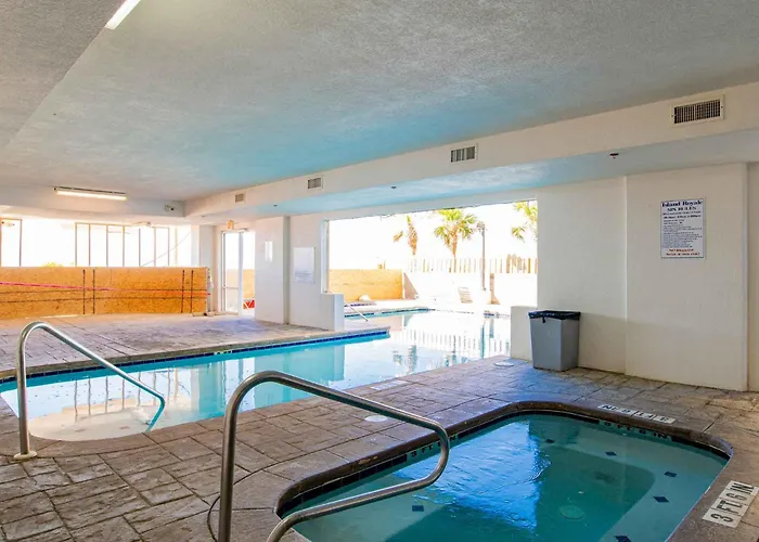 Apartment Island Royale Penthouse #405
